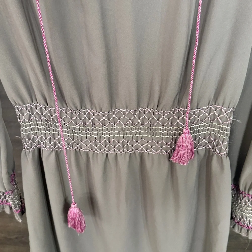 Lands' End olive green dress v neck pink embroidery - Picture 6 of 10